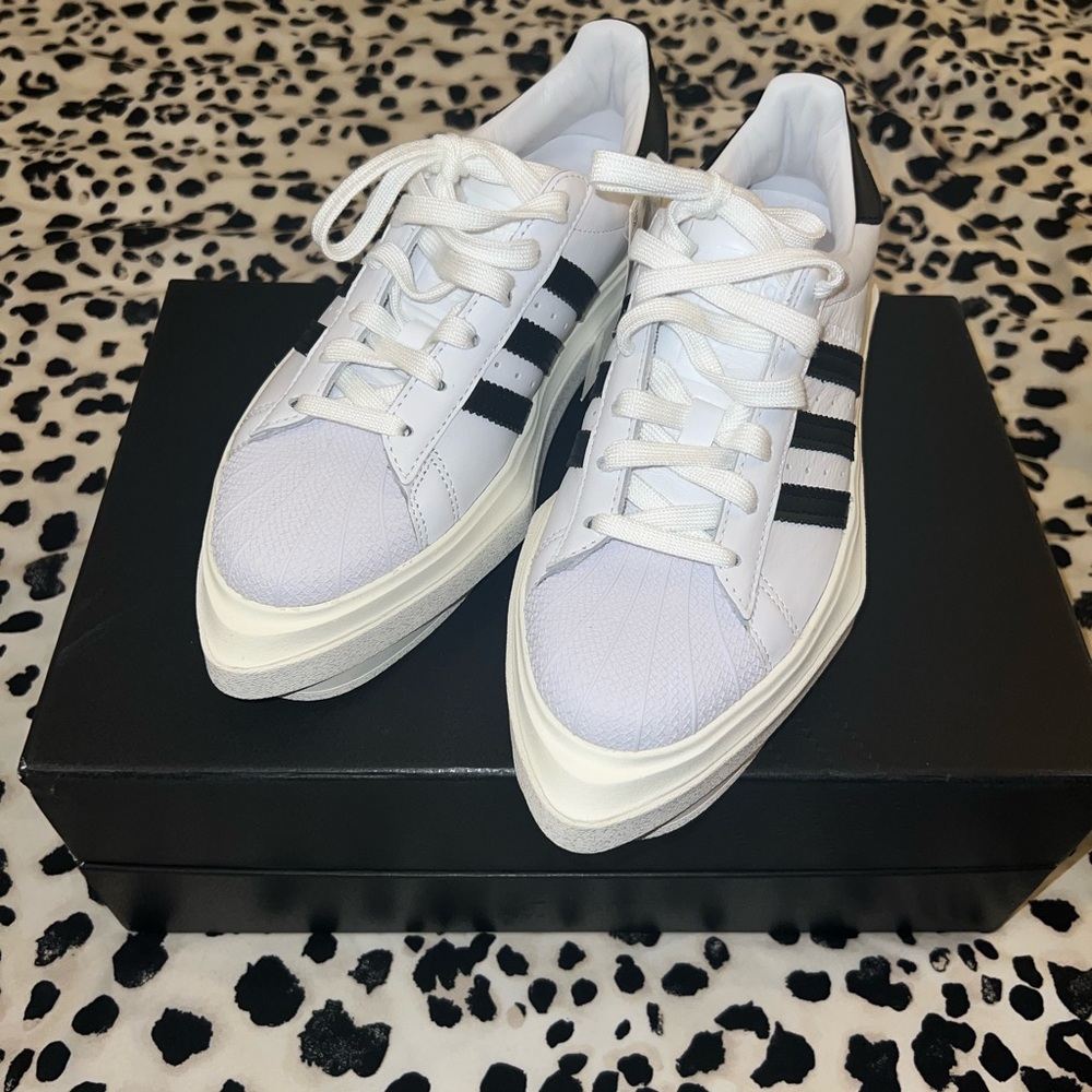 Beyoncé’s IVY PARK x Adidas originals superstar